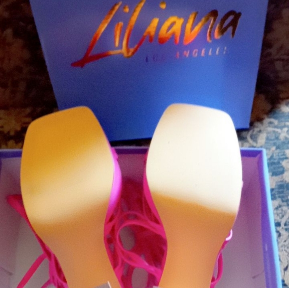 Brand NEW PINK SANDALS - Picture 3 of 4